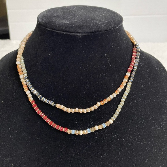 Glass bead Necklace - Picture 2 of 4